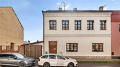 Prostorný vícegenerační rodinný dům se soukromou zahradou, dvojgaráží a potenciálem dalšího rozšíření, cena 6340000 CZK / objekt, nabízí 